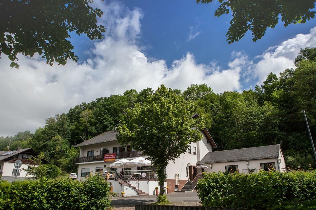 Landgasthaus Zum Kreuzberg Schonbach  Exterior foto